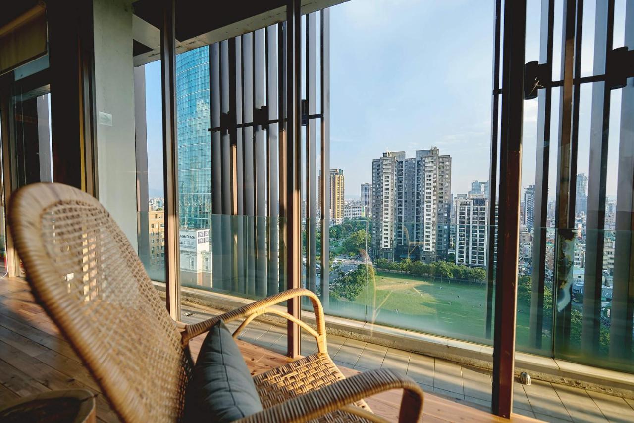 Star Hostel Taichung Parklane Esterno foto