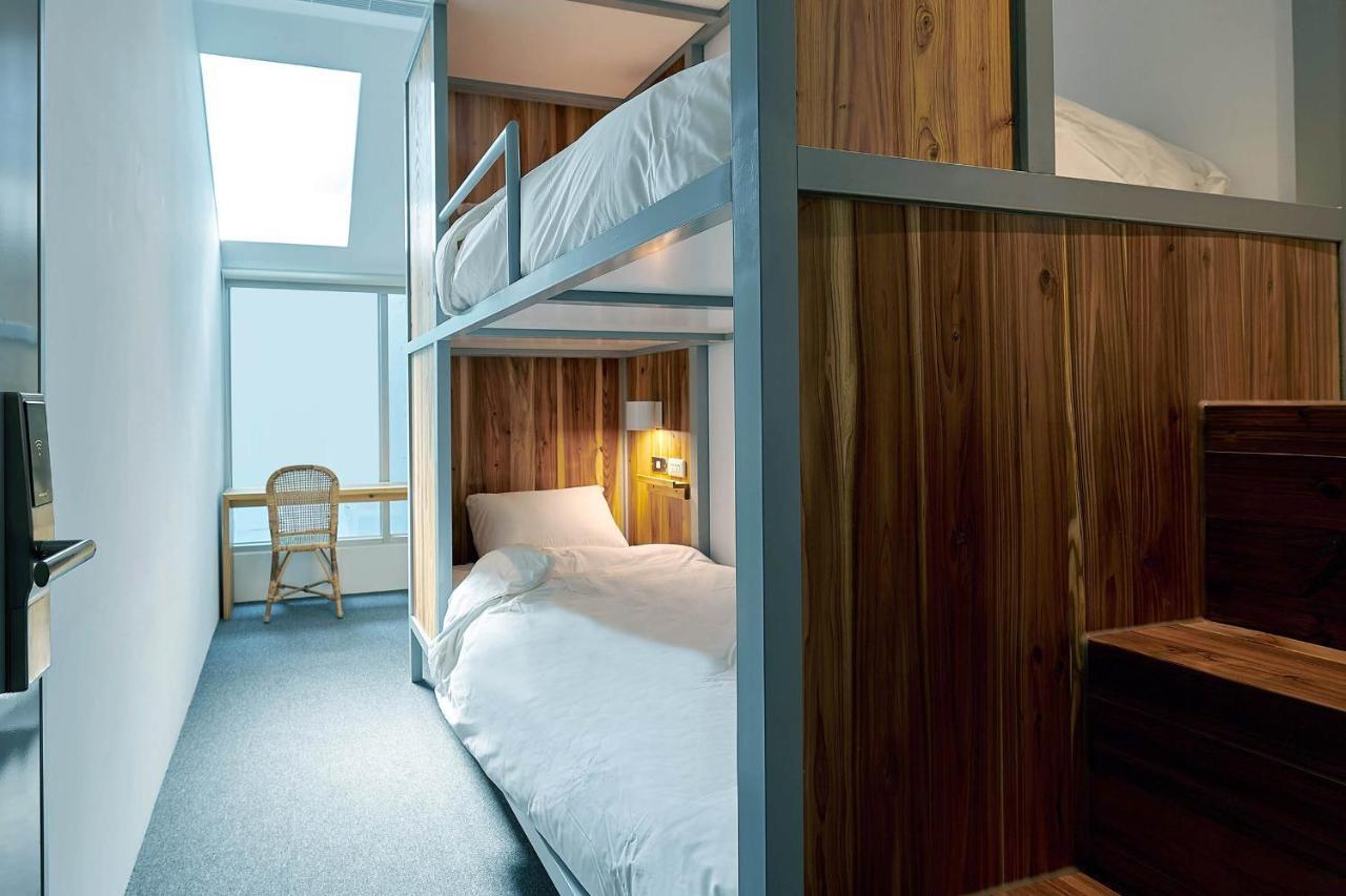 Star Hostel Taichung Parklane Esterno foto